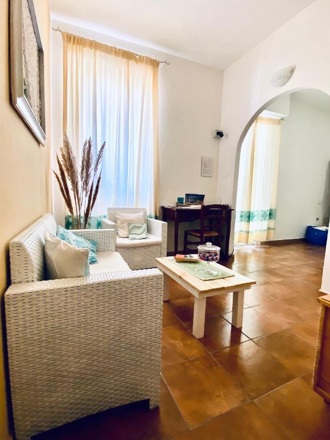 Palazzo Antico Hotel Santa Teresa Gallura Exterior foto